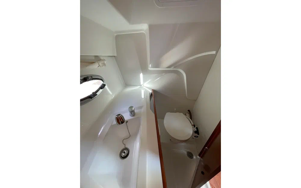 slider 10 Beneteau Antares 30 Fly