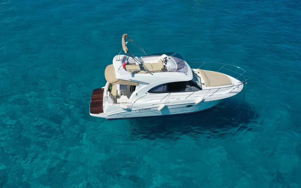 slider 0 Beneteau Antares 30 Fly