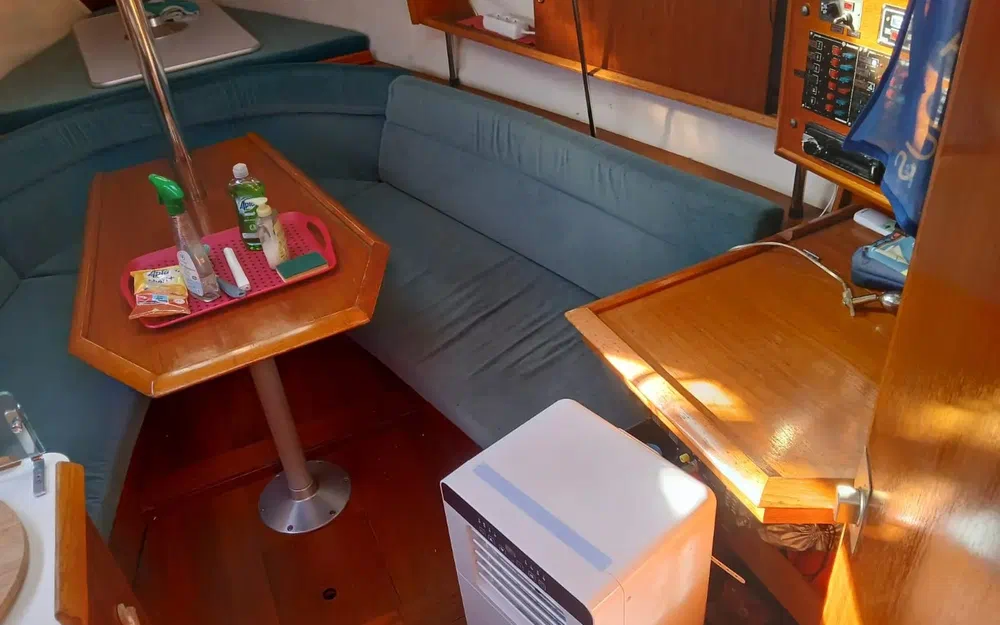 slider 14 Jeanneau Sun Odyssey 28.1