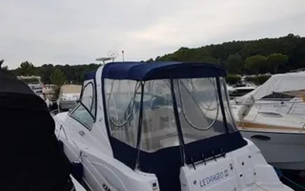 slider 9 Four Winns Vista 318