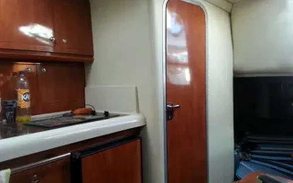 slider 3 Four Winns Vista 318