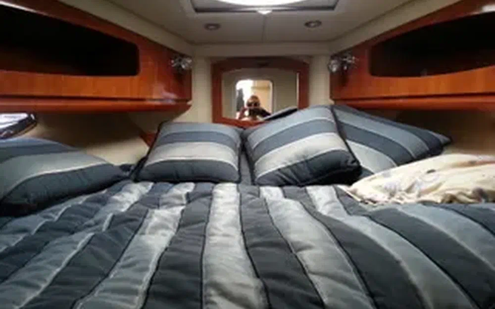 slider 4 Four Winns Vista 318