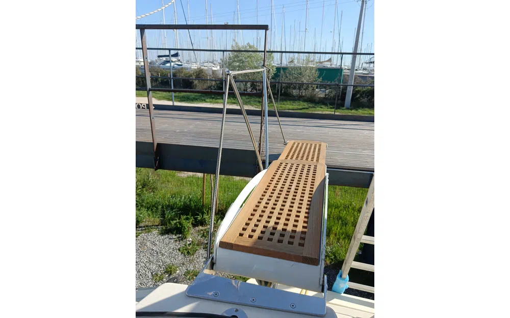 slider 12 Amel Santorin