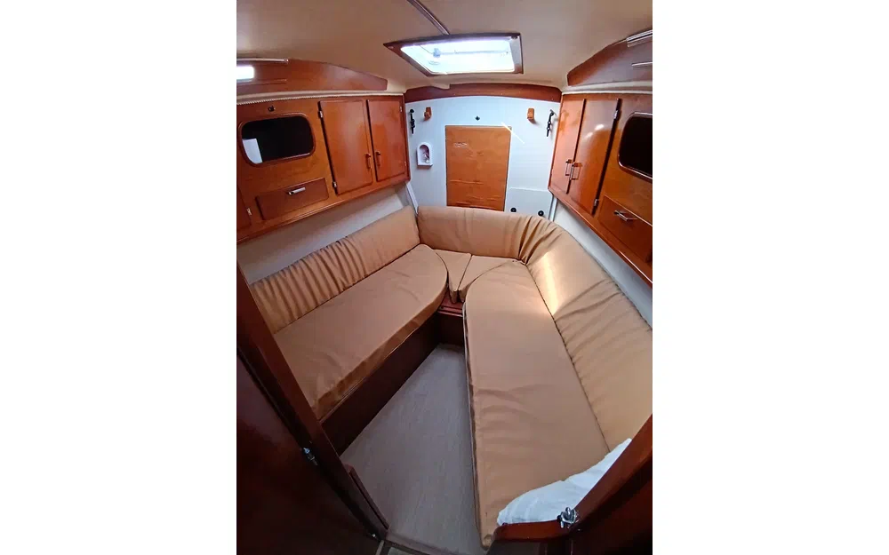 slider 13 Amel Santorin