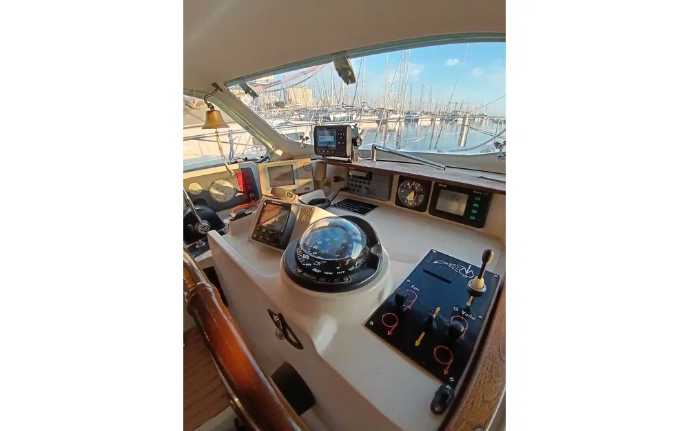 slider 22 Amel Santorin