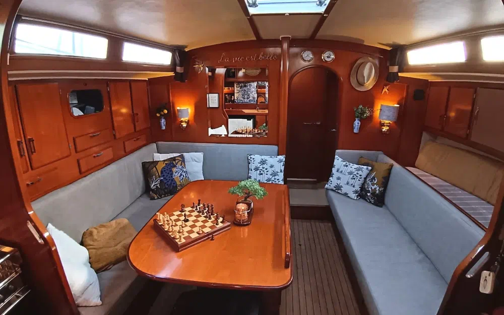 slider 7 Amel Santorin