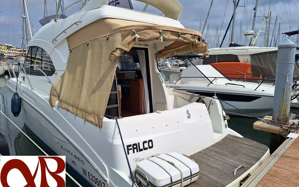 slider 0 Beneteau Antares 30 Fly