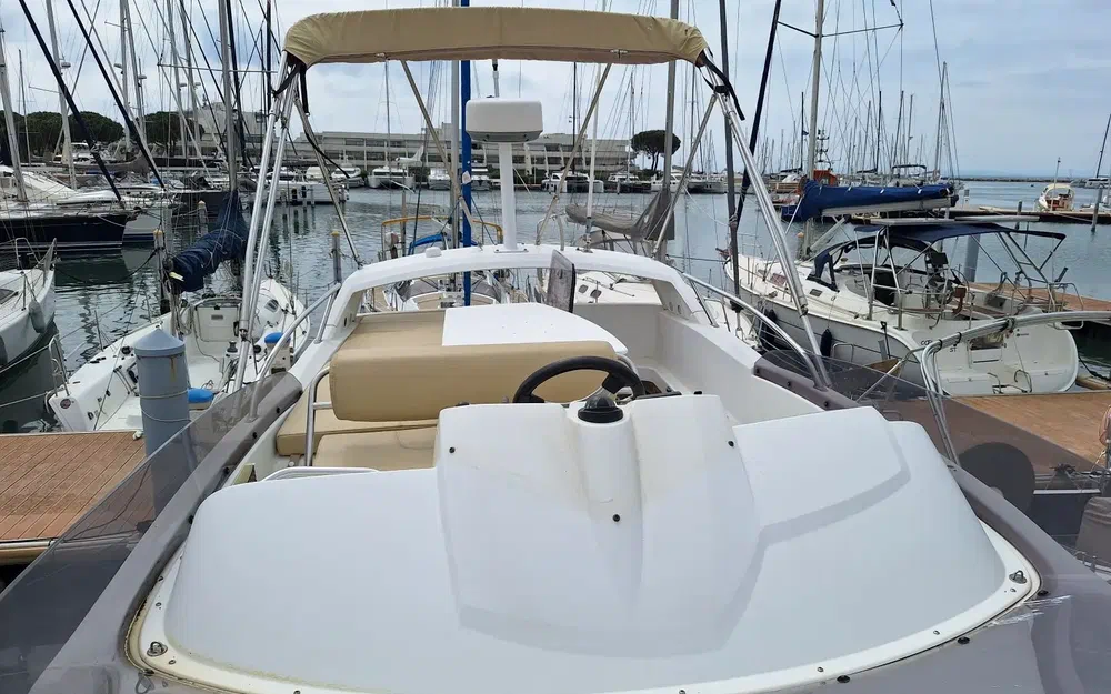 slider 19 Beneteau Antares 30 Fly