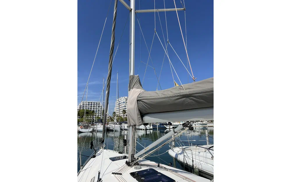 slider 13 Bavaria 37 Cruiser