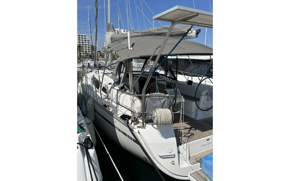 slider 2 Bavaria 37 Cruiser