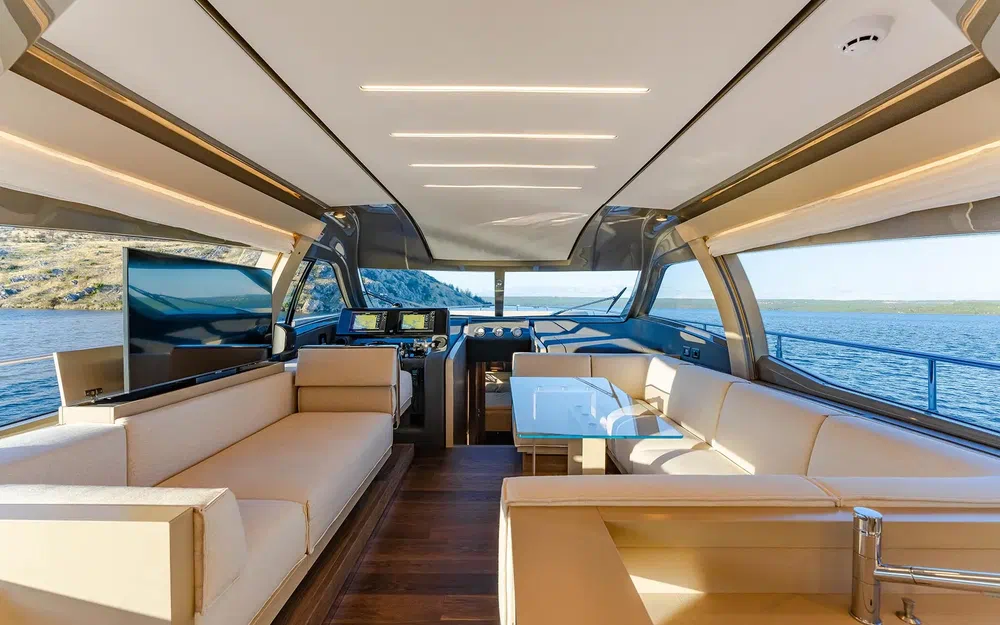 slider 12 Ferretti 550