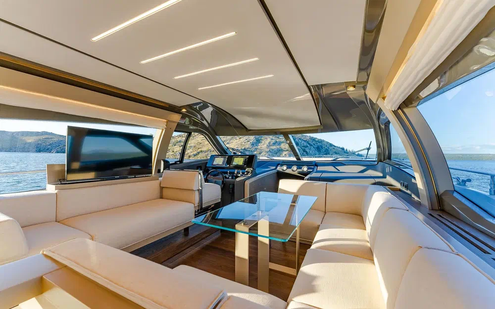 slider 13 Ferretti 550