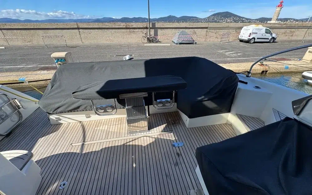 slider 25 Beneteau Monte Carlo 52