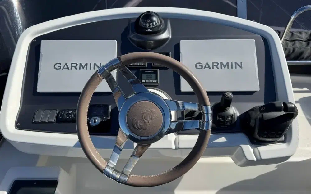 slider 29 Beneteau Monte Carlo 52