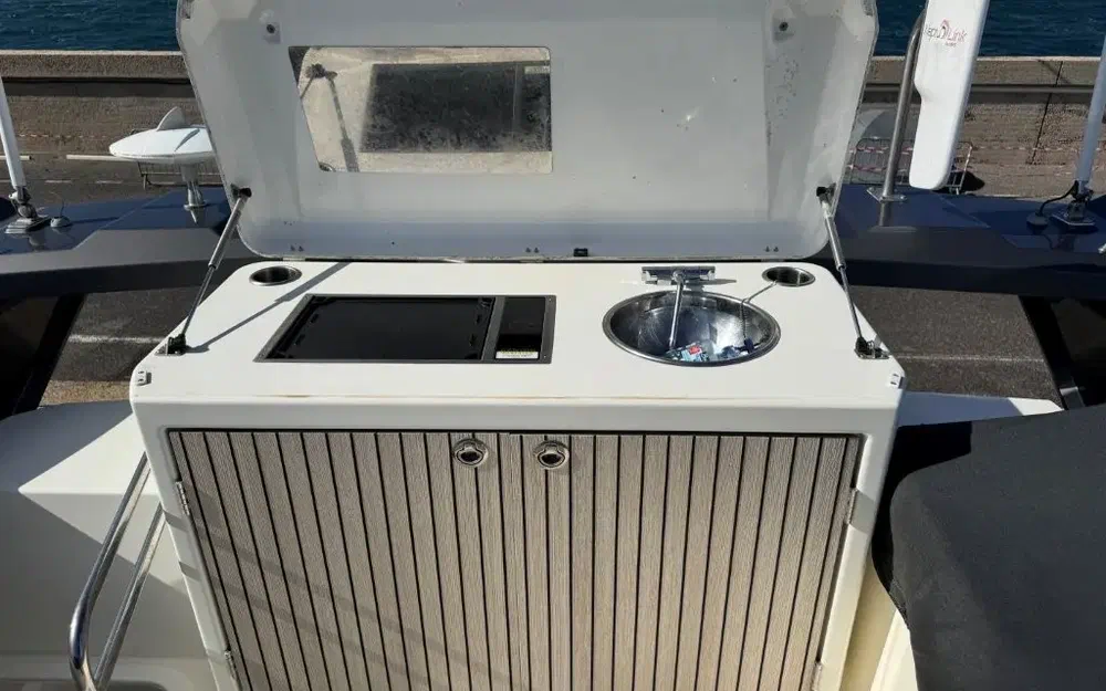 slider 32 Beneteau Monte Carlo 52