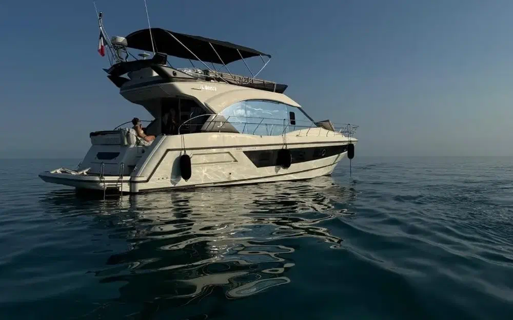 slider 35 Beneteau Monte Carlo 52