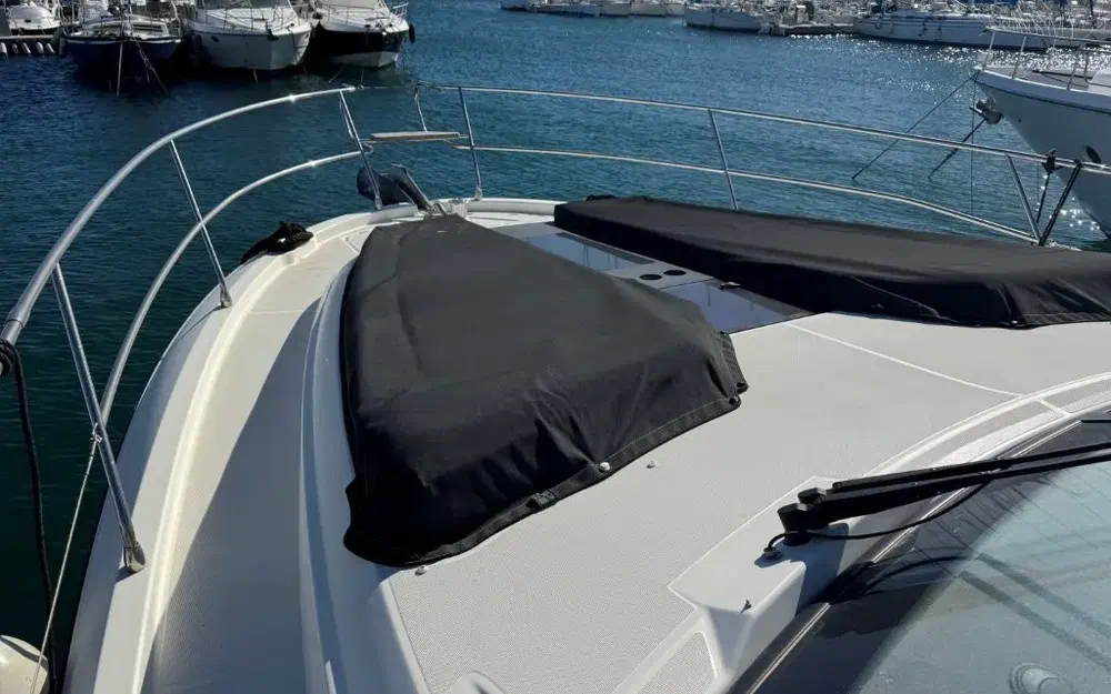 slider 3 Beneteau Monte Carlo 52