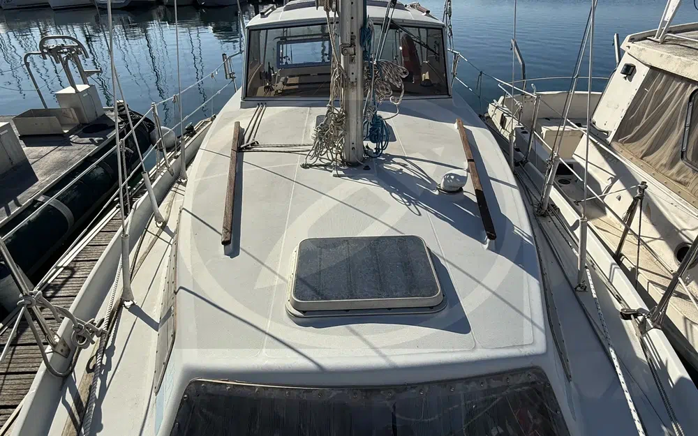 slider 12 Kirie Fifty 27