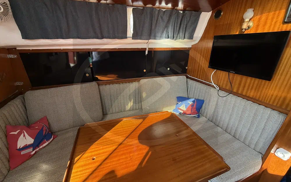 slider 15 Kirie Fifty 27