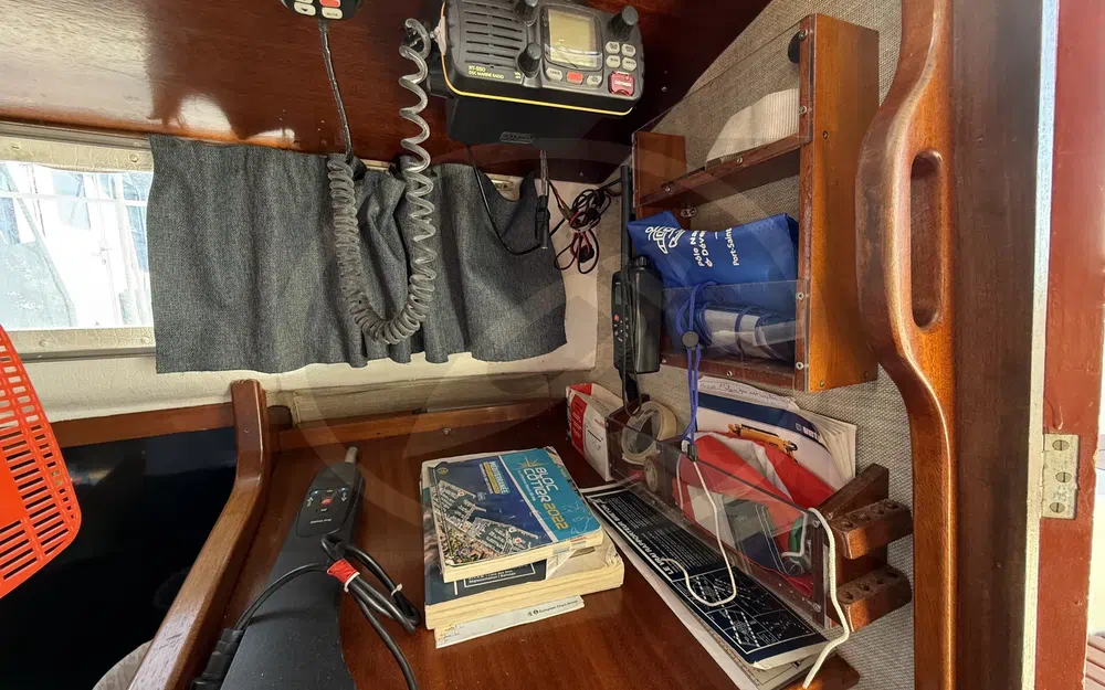 slider 16 Kirie Fifty 27