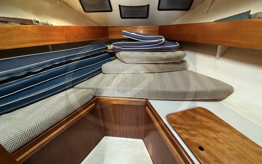 slider 19 Kirie Fifty 27