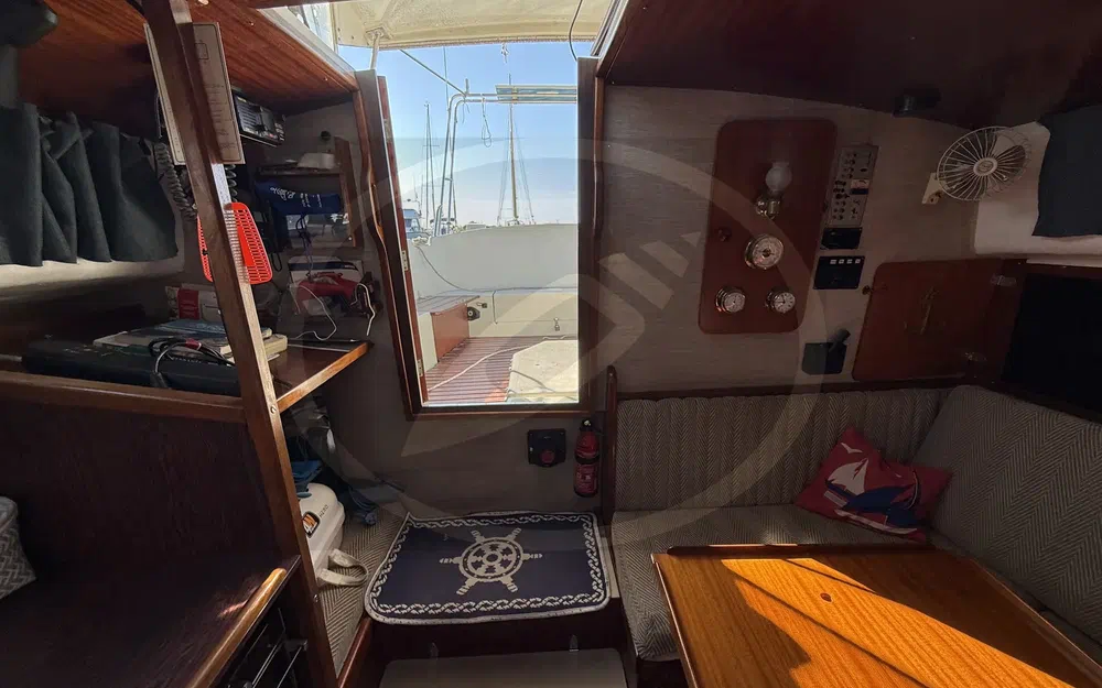 slider 21 Kirie Fifty 27