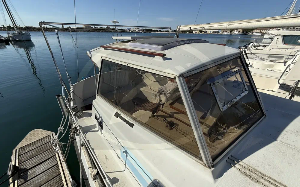 slider 4 Kirie Fifty 27