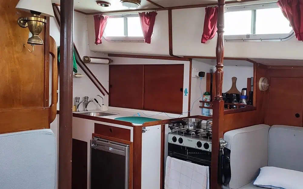 slider 6 Mitchell Atlantic 40