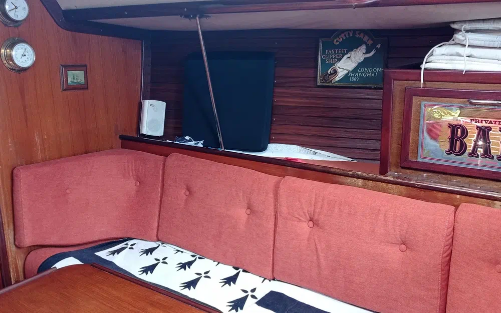 slider 15 Beneteau First 35