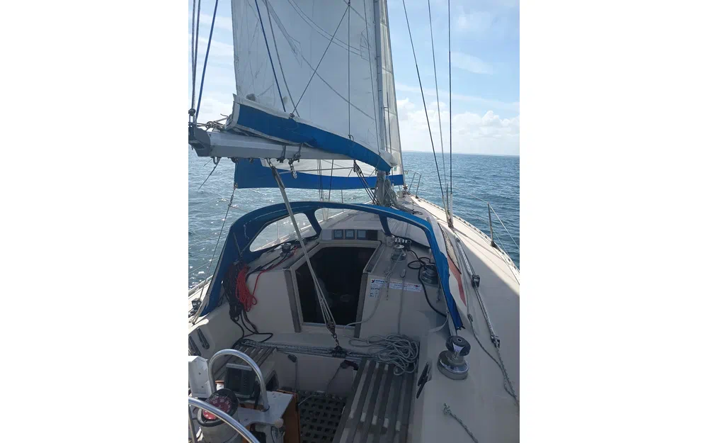 slider 5 Beneteau First 35