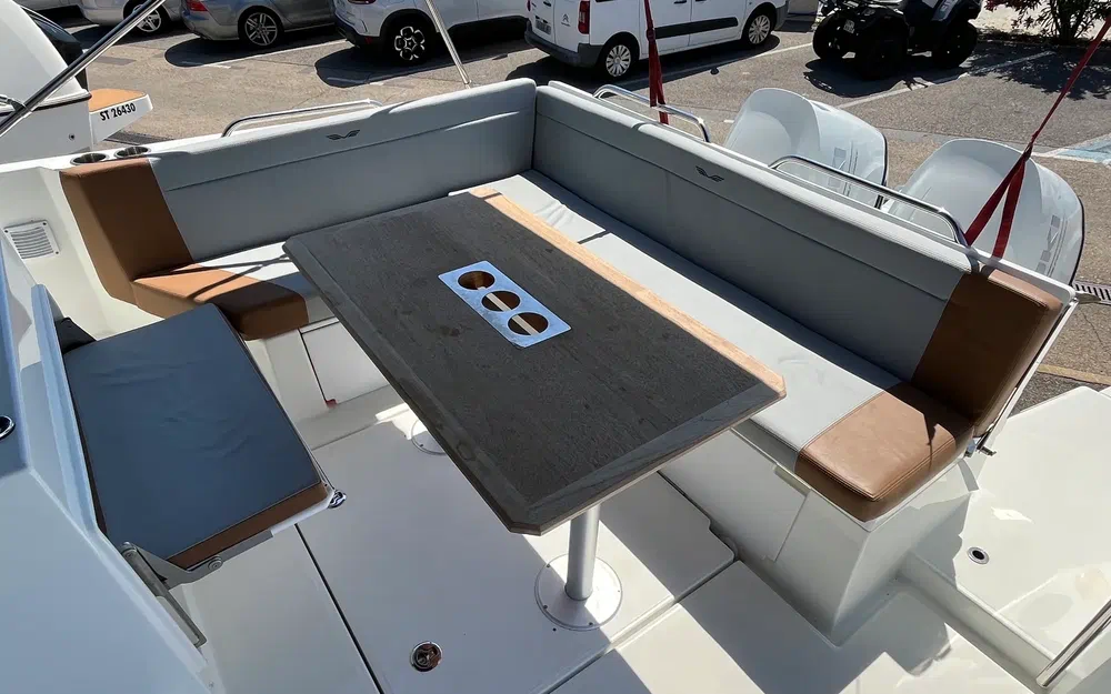 slider 4 Beneteau Flyer 9 SUNdeck