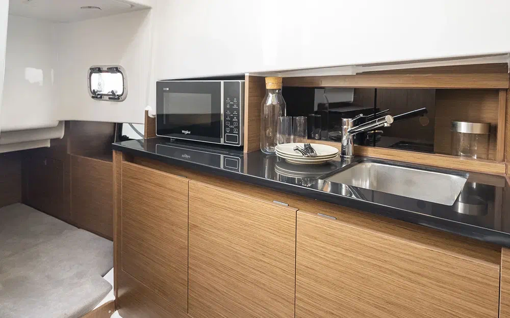 slider 5 Beneteau Flyer 9 SUNdeck