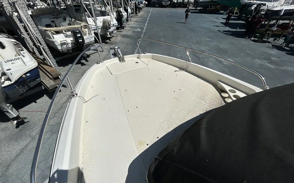 slider 10 Quicksilver 605 Sundeck