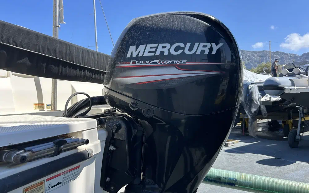 slider 15 Quicksilver 605 Sundeck