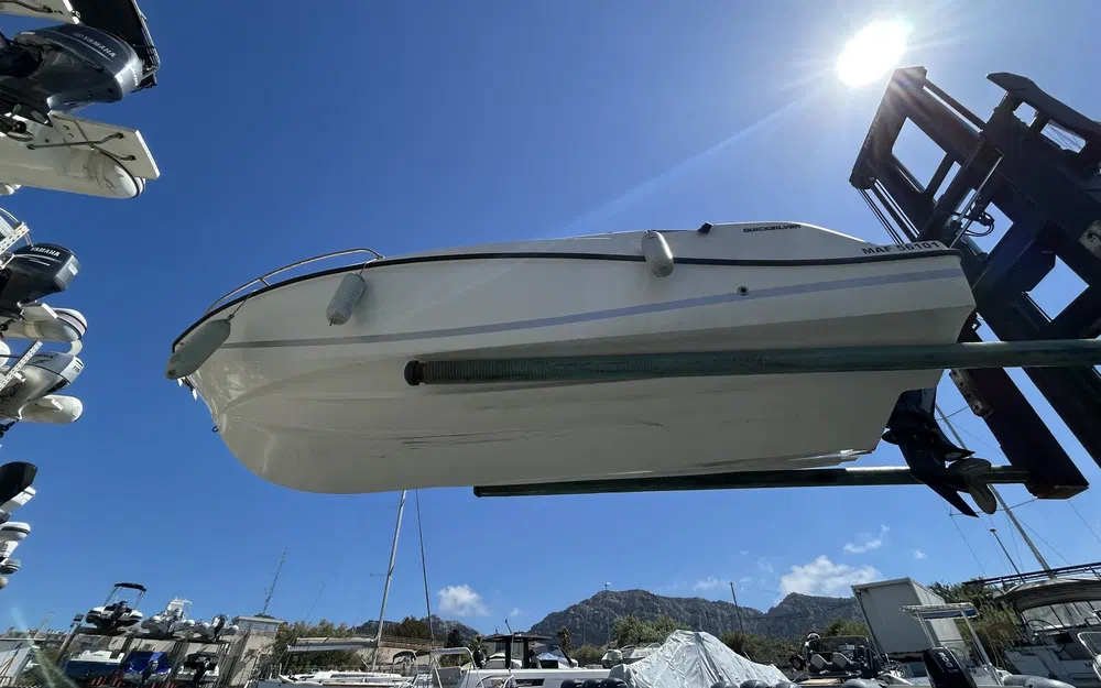 slider 5 Quicksilver 605 Sundeck