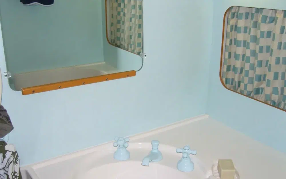 slider 11 Riva 38 Bravo