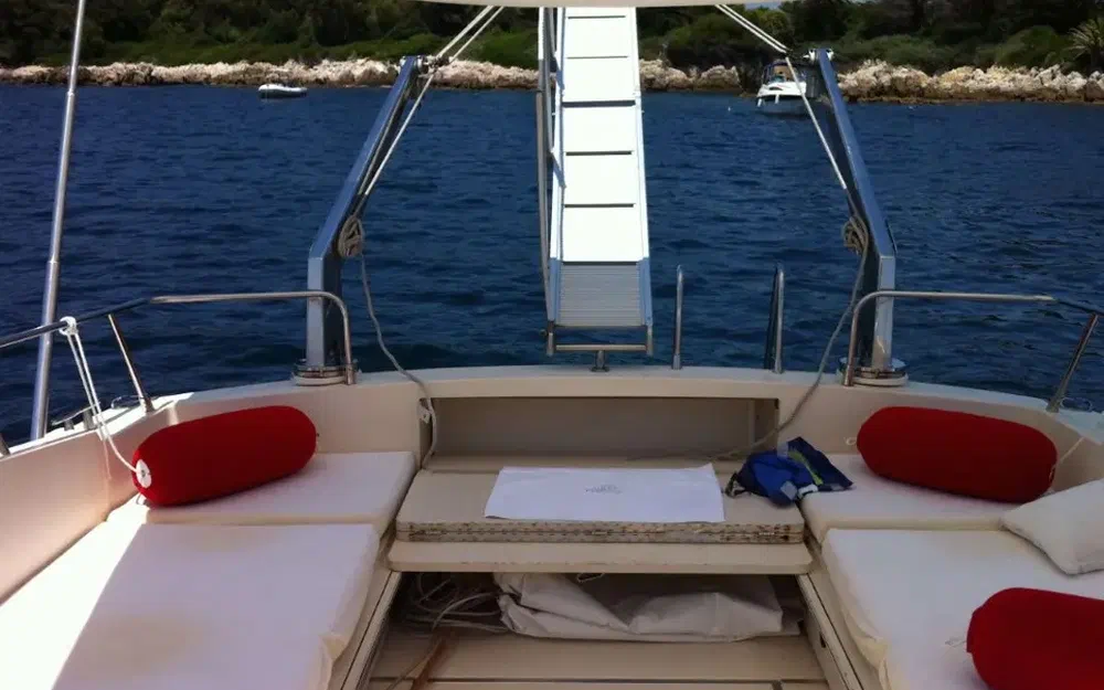 slider 2 Riva 38 Bravo