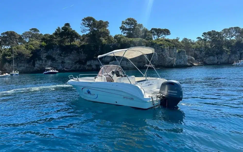 slider 2 Pacific Craft 625 Open