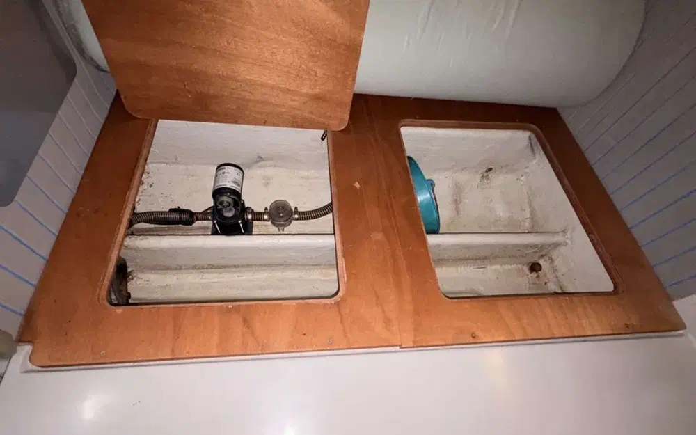 slider 32 Jeanneau Yarding 27