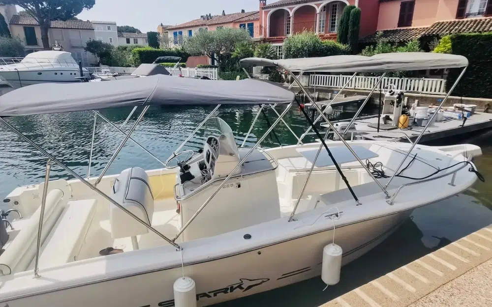 slider 1 Kelt White Shark 225