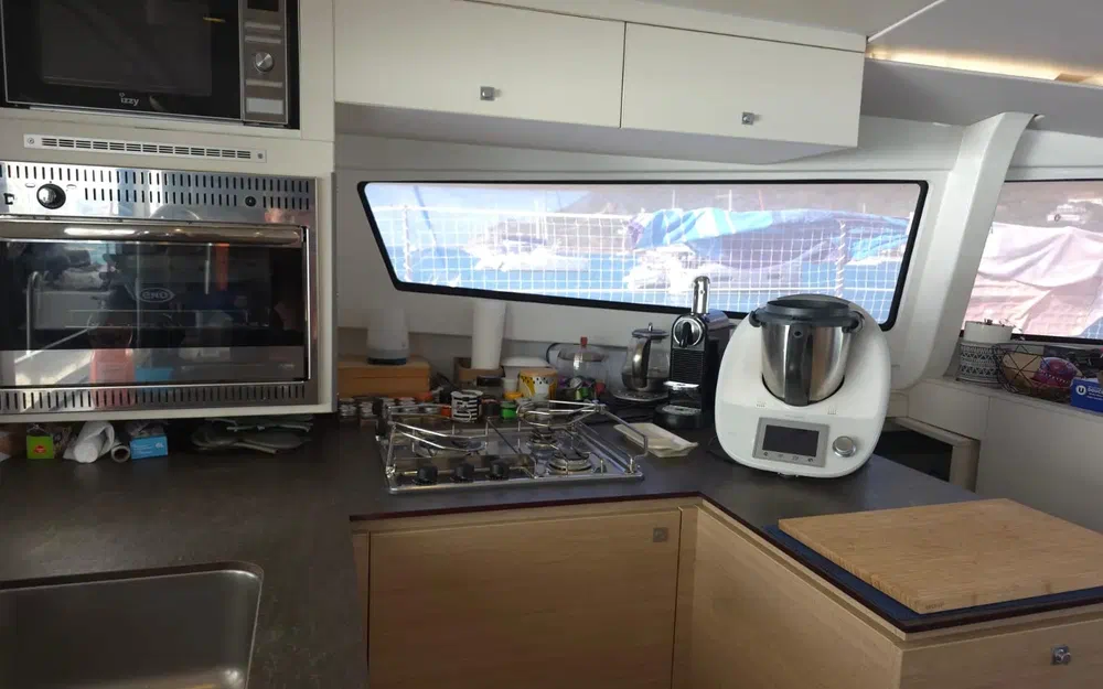 slider 12 Bali Catamarans Bali 4.5