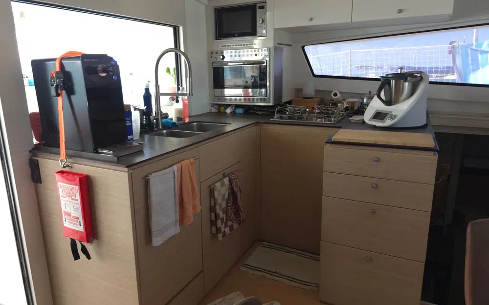 slider 13 Bali Catamarans Bali 4.5