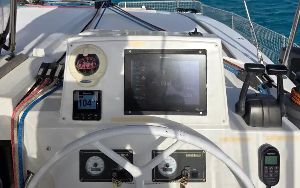 slider 9 Bali Catamarans Bali 4.5