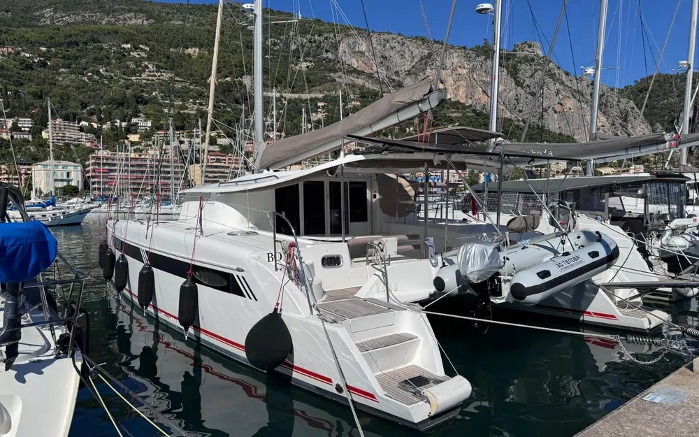 slider 2 Fountaine Pajot Orana 44