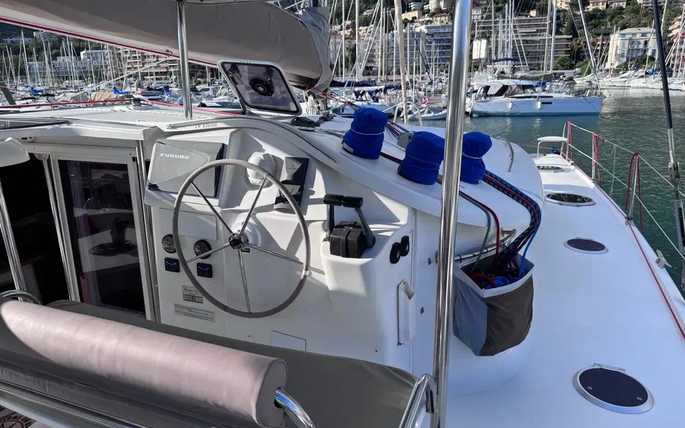slider 13 Fountaine Pajot Orana 44