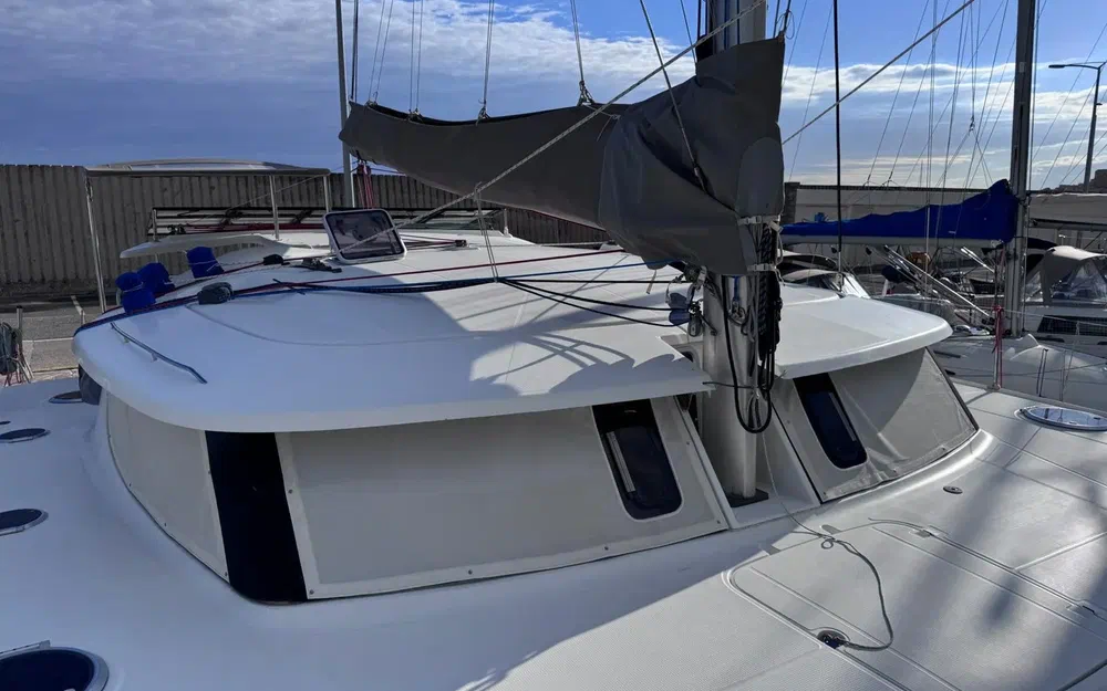 slider 3 Fountaine Pajot Orana 44