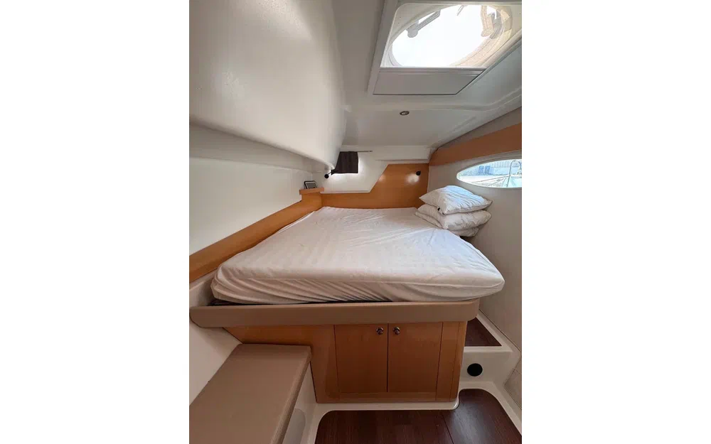 slider 20 Fountaine Pajot Orana 44