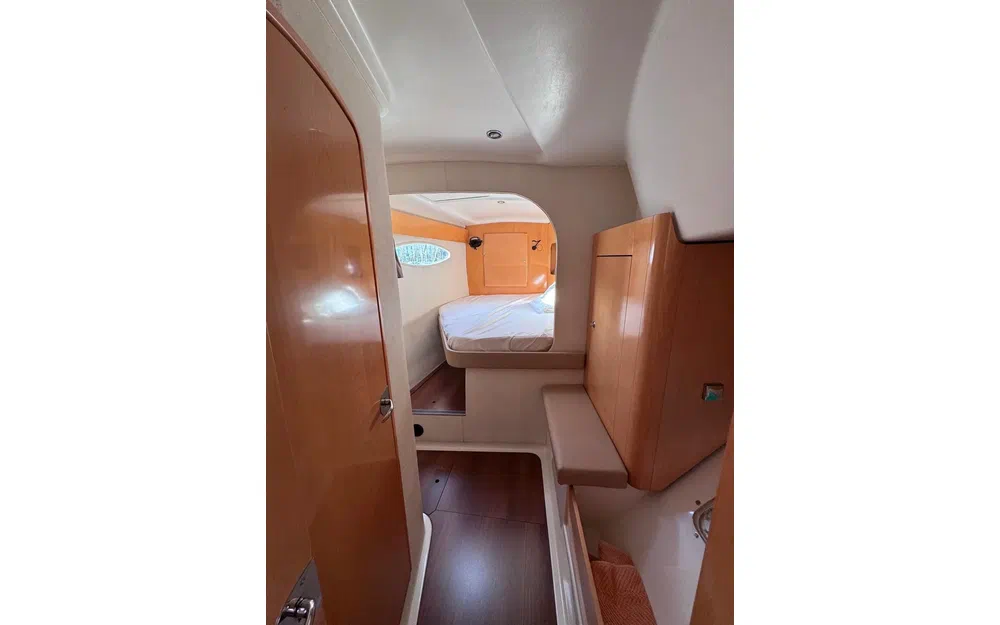 slider 17 Fountaine Pajot Orana 44