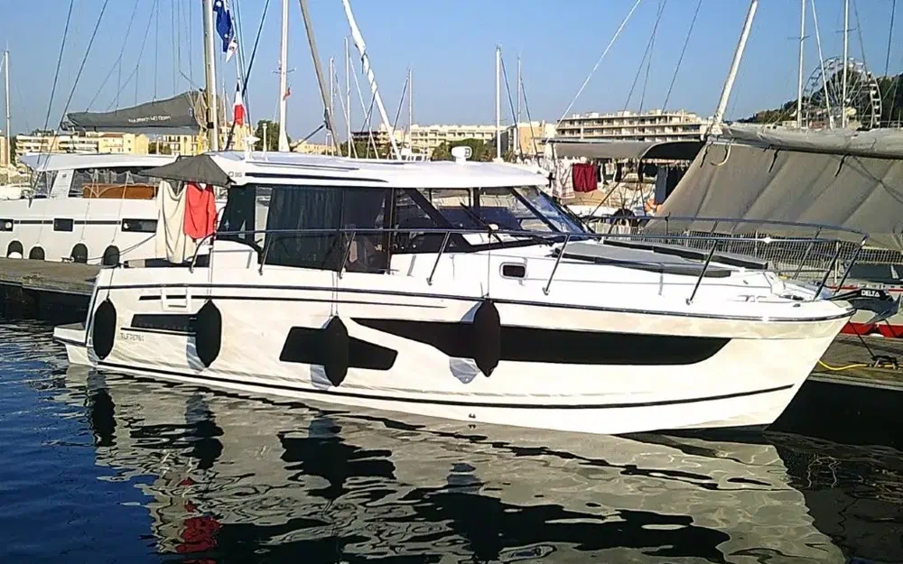 slider 0 Jeanneau Merry Fisher 1095