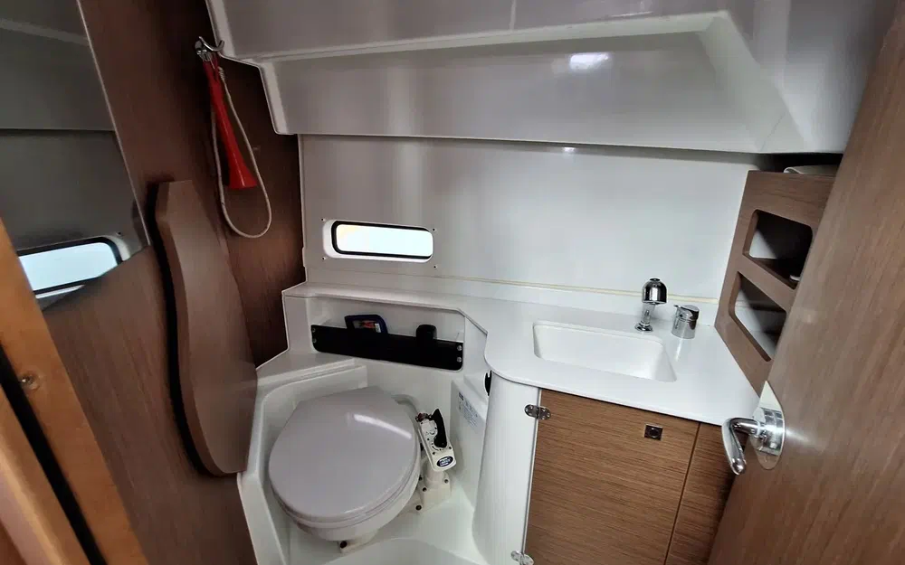 slider 13 Beneteau Antares 9 OB